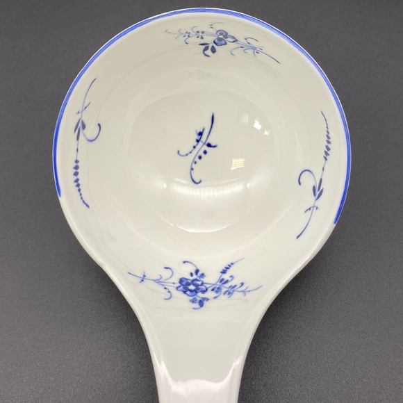 Villeroy & Boch Ceramic White & Blue Flower Ladle - Picture 11 of 13